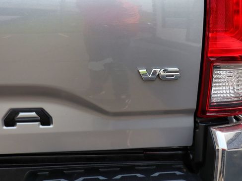 Used 2019 Toyota Tacoma SR5 AWD/4WD image 63