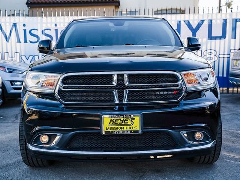 Used 2020 Dodge Durango SXT image 2