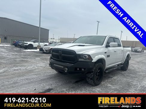 Used 2018 RAM 1500 Sport w/ Quick Order Package 27Q Night image 9
