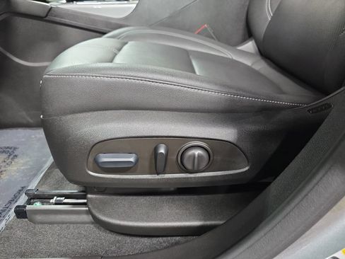 Used 2024 Chevrolet Blazer LT w/ LPO, Floor Liner Package FWD image 27