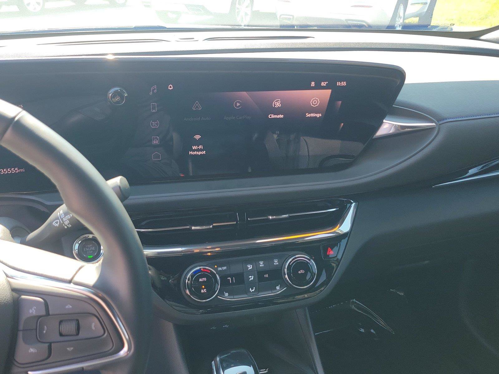 Used 2025 Buick Envista Sport Touring w/ Experience Buick Package FWD image 27