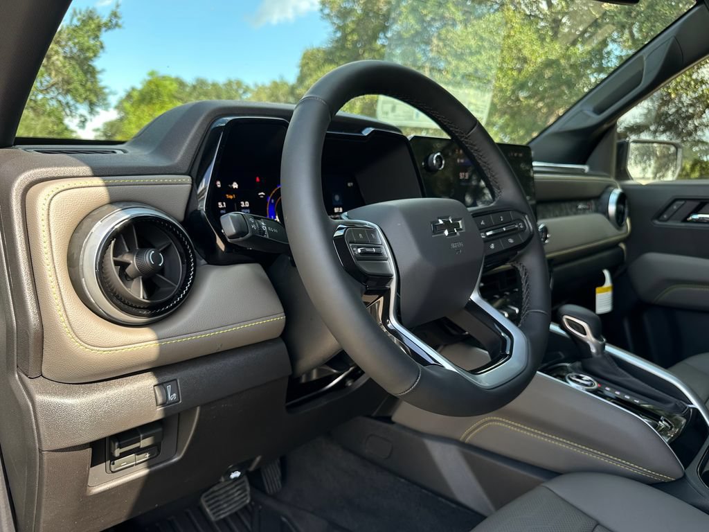 New 2026 Chevrolet Colorado ZR2 w/ Technology Package AWD/4WD image 14