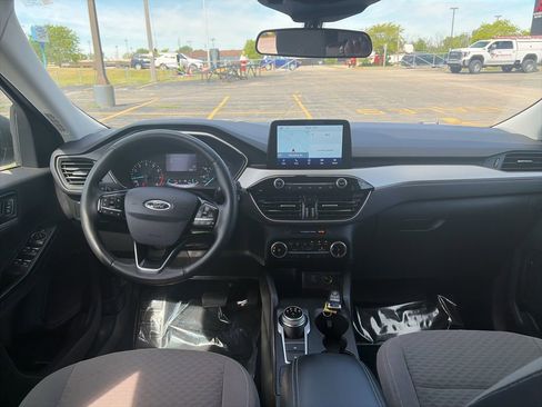 Used 2022 Ford Escape SE w/ Cold Weather Package FWD image 20