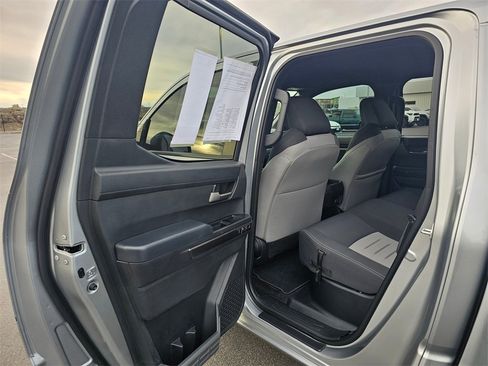 Used 2024 Toyota Tacoma TRD Sport image 16