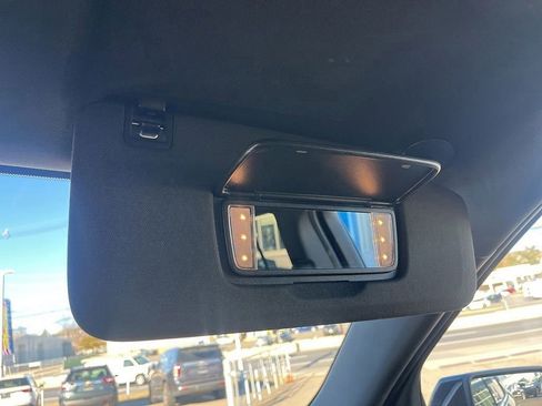 Used 2023 Chevrolet Traverse LT image 45