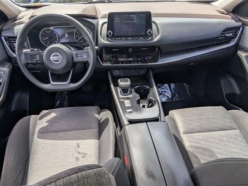 Used 2021 Nissan Rogue SV image 13