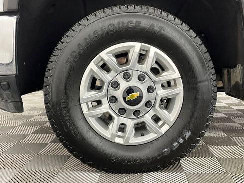 Used 2024 Chevrolet Silverado 2500 LT w/ Convenience Package image 20
