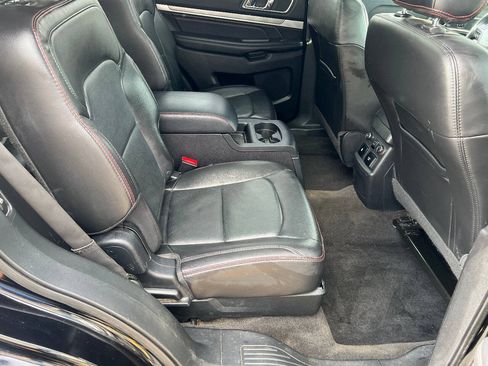 Used 2017 Ford Explorer Sport w/ Equipment Group 401A AWD/4WD image 27