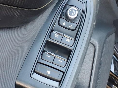 Used 2021 Subaru Crosstrek 2.0i Premium w/ Moonroof Package image 14