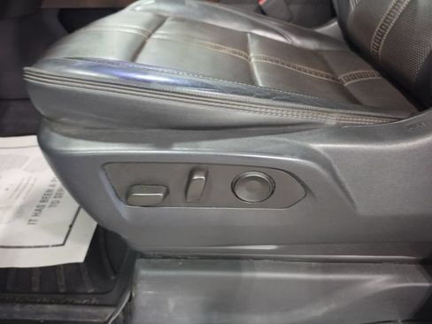 Used 2023 Chevrolet Silverado 1500 High Country w/ Technology Package AWD/4WD image 23