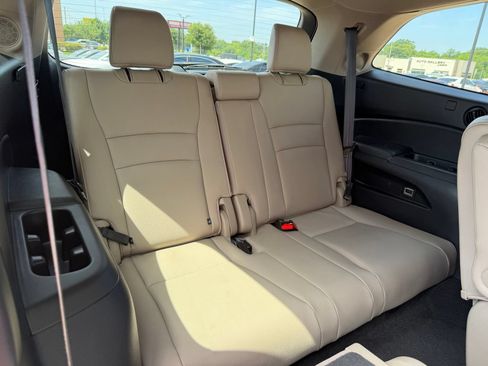 Used 2022 Honda Pilot Touring image 23