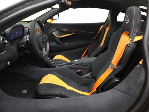 Used 2021 McLaren 720S RWD image 21