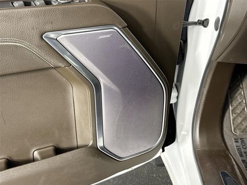 Used 2022 GMC Sierra 1500 Denali w/ Technology Package AWD/4WD image 19