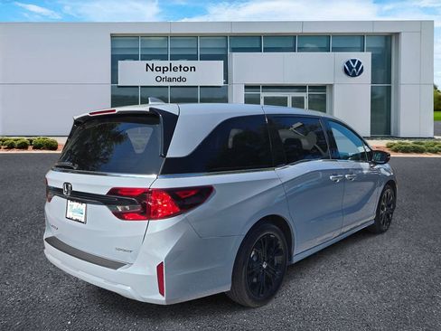 Used 2025 Honda Odyssey Sport-L image 4