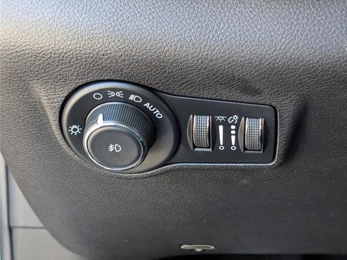 Used 2022 Jeep Compass Trailhawk image 21