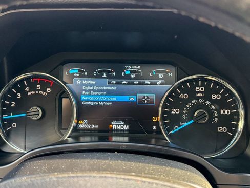 Used 2018 Ford F150 Platinum w/ Equipment Group 701A Luxury image 25