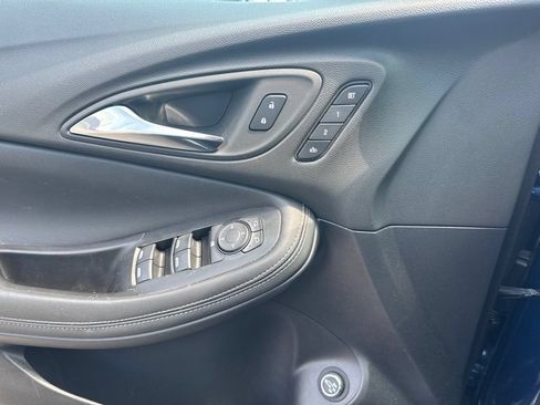Used 2023 Buick Encore GX Essence w/ Experience Buick Package FWD image 15