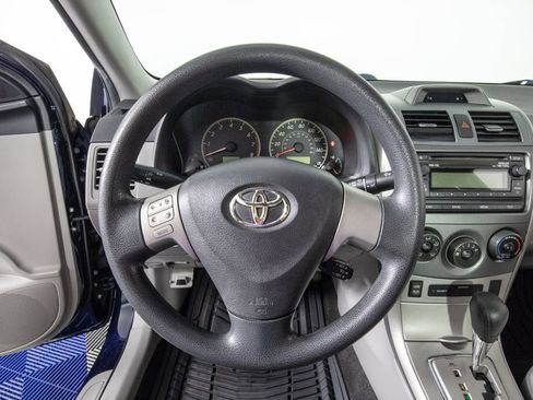 Used 2012 Toyota Corolla LE FWD image 17