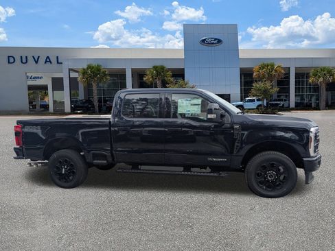 New 2025 Ford F250 Lariat w/ Black Appearance Package image 3