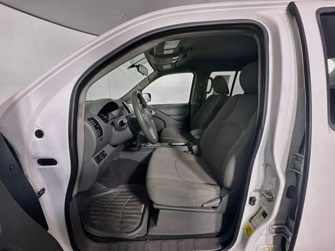 Used 2019 Nissan Frontier SV RWD image 13