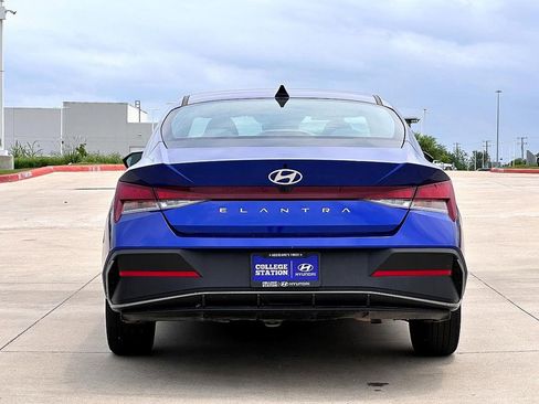 Used 2024 Hyundai Elantra SEL image 6