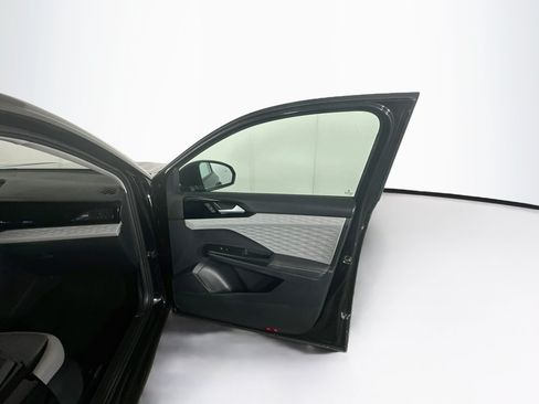Used 2024 Volkswagen Taos S FWD image 30