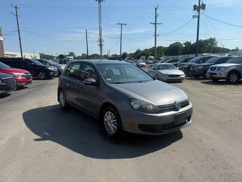 Used 2013 Volkswagen Golf 4-Door FWD image 7