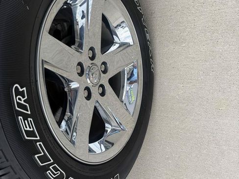 Used 2017 RAM 1500 Express AWD/4WD image 10