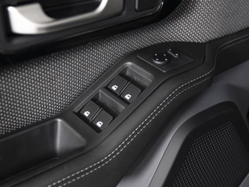 Used 2024 INEOS Grenadier image 12