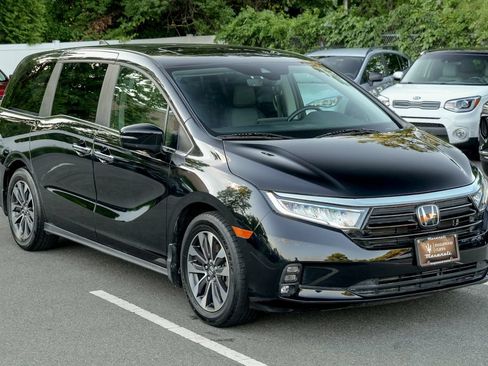 Used 2023 Honda Odyssey EX-L image 9