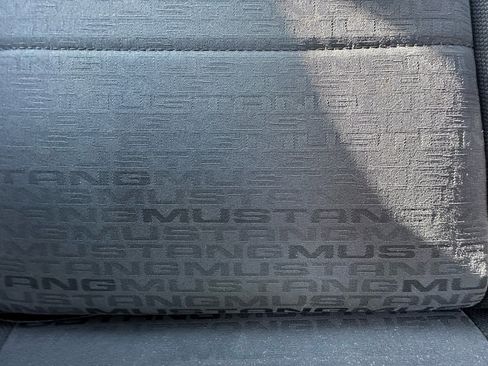 Used 2005 Ford Mustang Coupe image 46