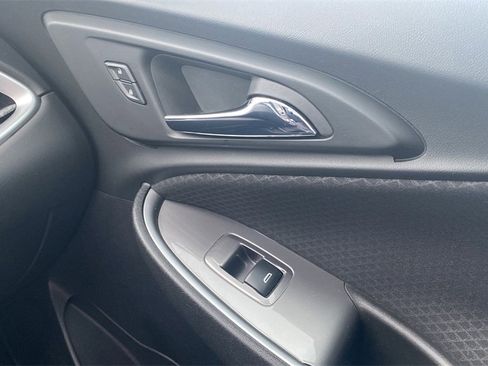 Used 2018 Chevrolet Malibu LS image 21