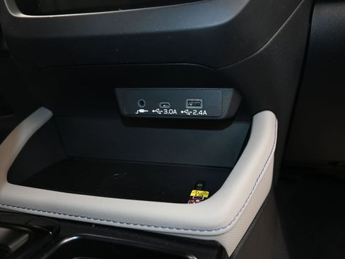 New 2026 Subaru Forester Premium AWD/4WD image 22