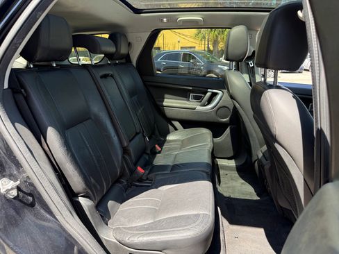 Used 2017 Land Rover Discovery Sport HSE AWD/4WD image 15