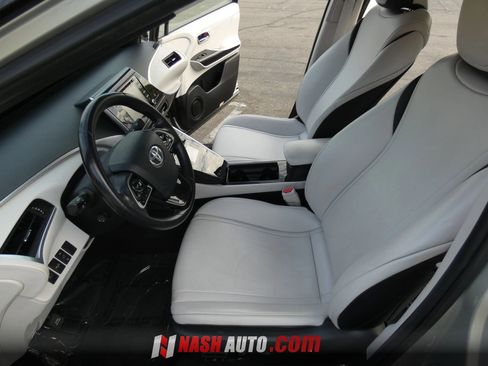 Used 2019 Toyota Mirai FWD image 45
