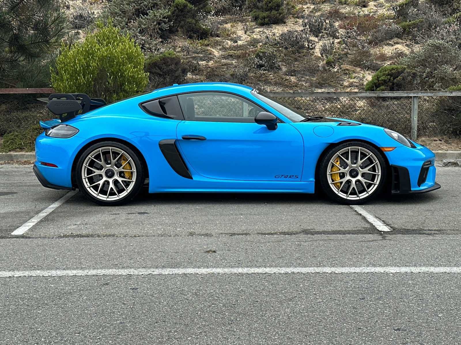 Certified 2023 Porsche 718 Cayman GT4 RS RWD image 8