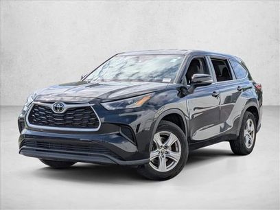 Used 2023 Toyota Highlander L
