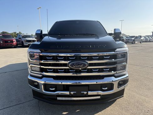 Used 2024 Ford F250 Lariat w/ Lariat Ultimate Package image 2