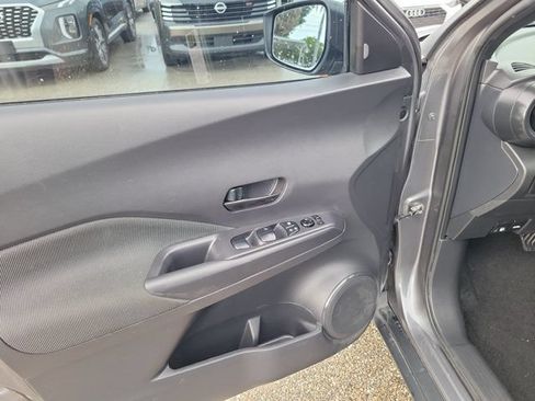 Certified 2020 Nissan Kicks S FWD image 17