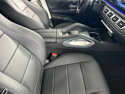 Certified 2026 Mercedes-Benz GLS 450 4MATIC image 21