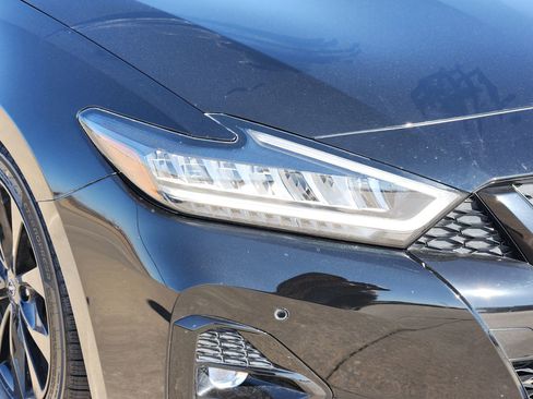 Used 2023 Nissan Maxima SR image 10