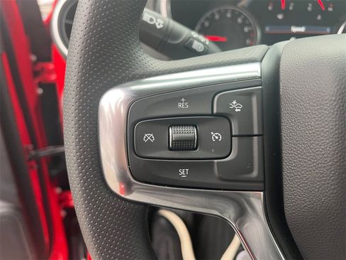 Used 2025 Chevrolet Blazer LT w/ Convenience Package image 31