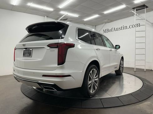 Used 2021 Cadillac XT6 Premium Luxury AWD/4WD image 7