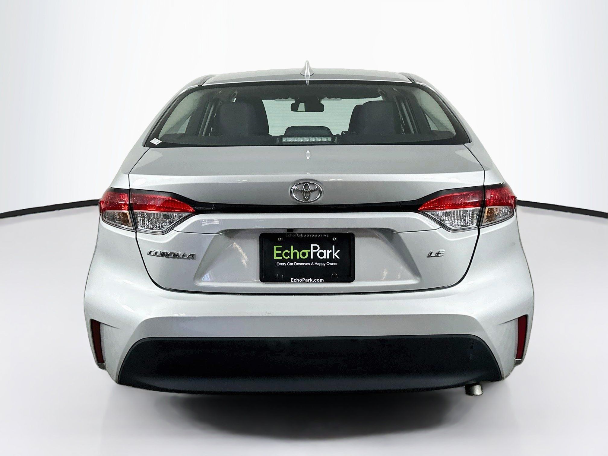 Used 2025 Toyota Corolla LE FWD image 7