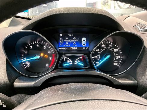 Used 2019 Ford Escape SE image 8