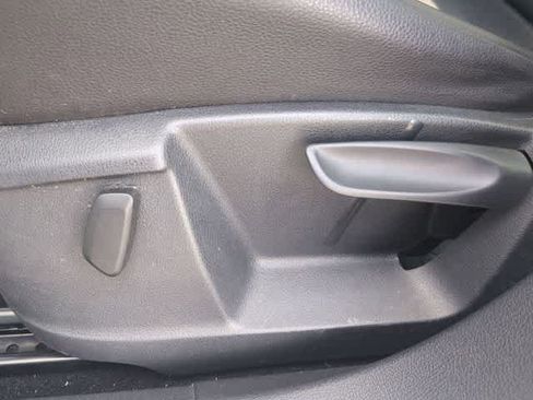 Used 2017 Volkswagen Tiguan S AWD/4WD image 16