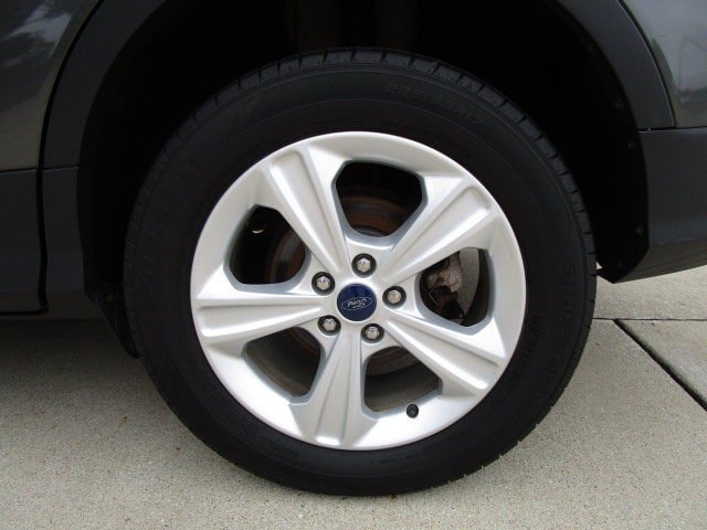 Used 2016 Ford Escape SE w/ SE Cold Weather Package AWD/4WD image 9