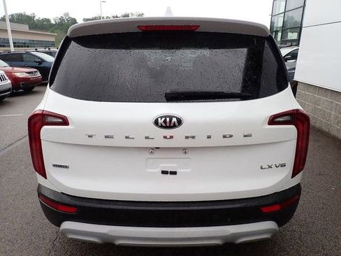 Used 2020 Kia Telluride LX AWD/4WD image 4