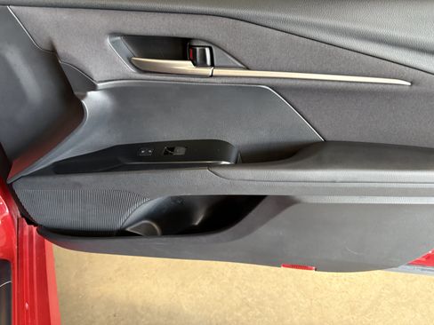 Used 2025 Toyota Camry LE FWD image 36