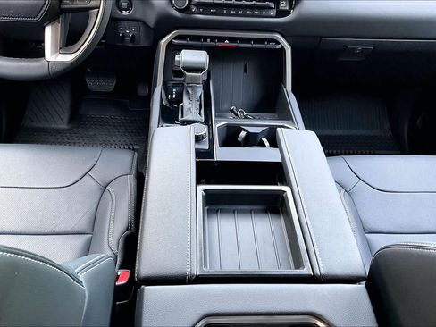 Certified 2026 Toyota Tundra Limited AWD/4WD image 17